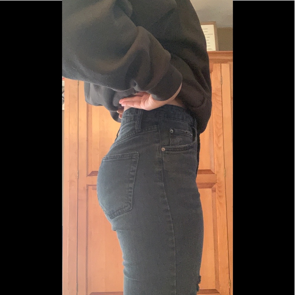 Cropped Black Distressed Wild Fables jeans